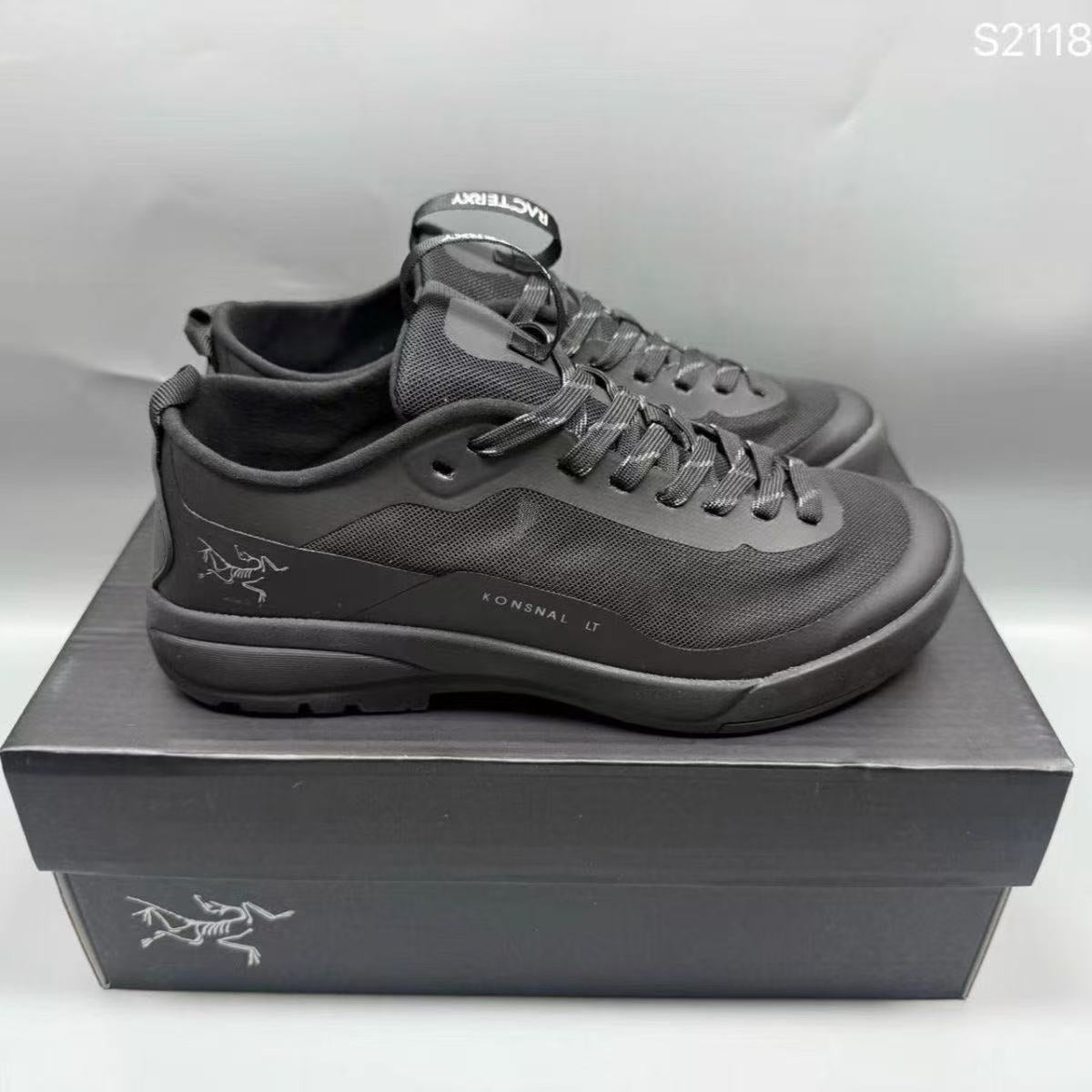 Classic Breathable Mesh Casual Sneakers 1026042201