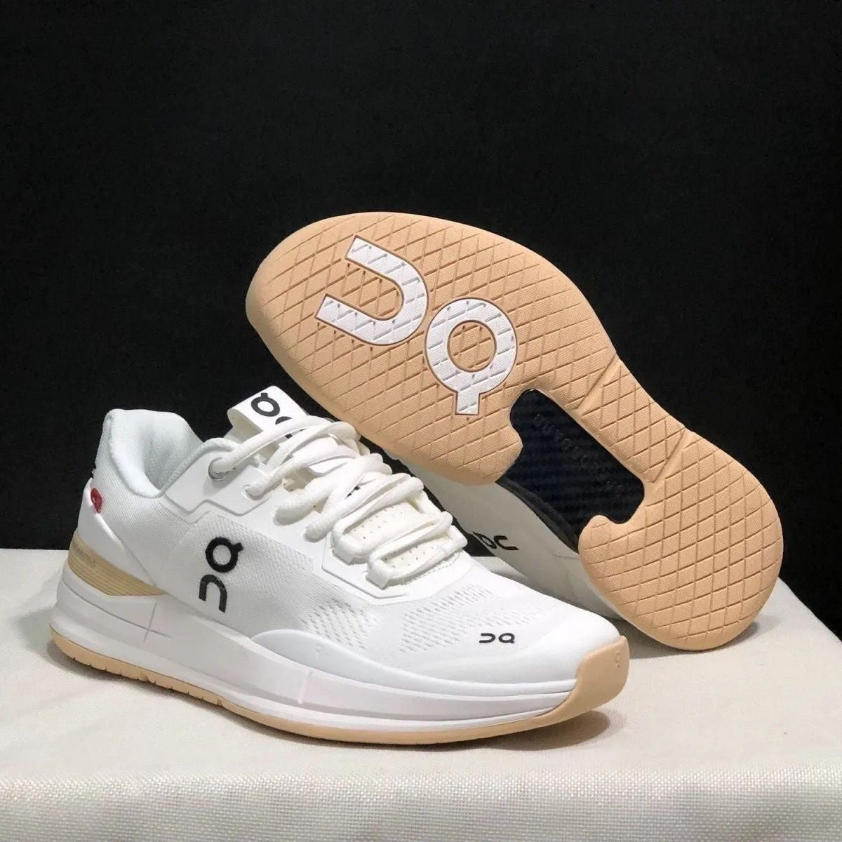 Men's and Women's Casual Tennis Shoes 1026042301