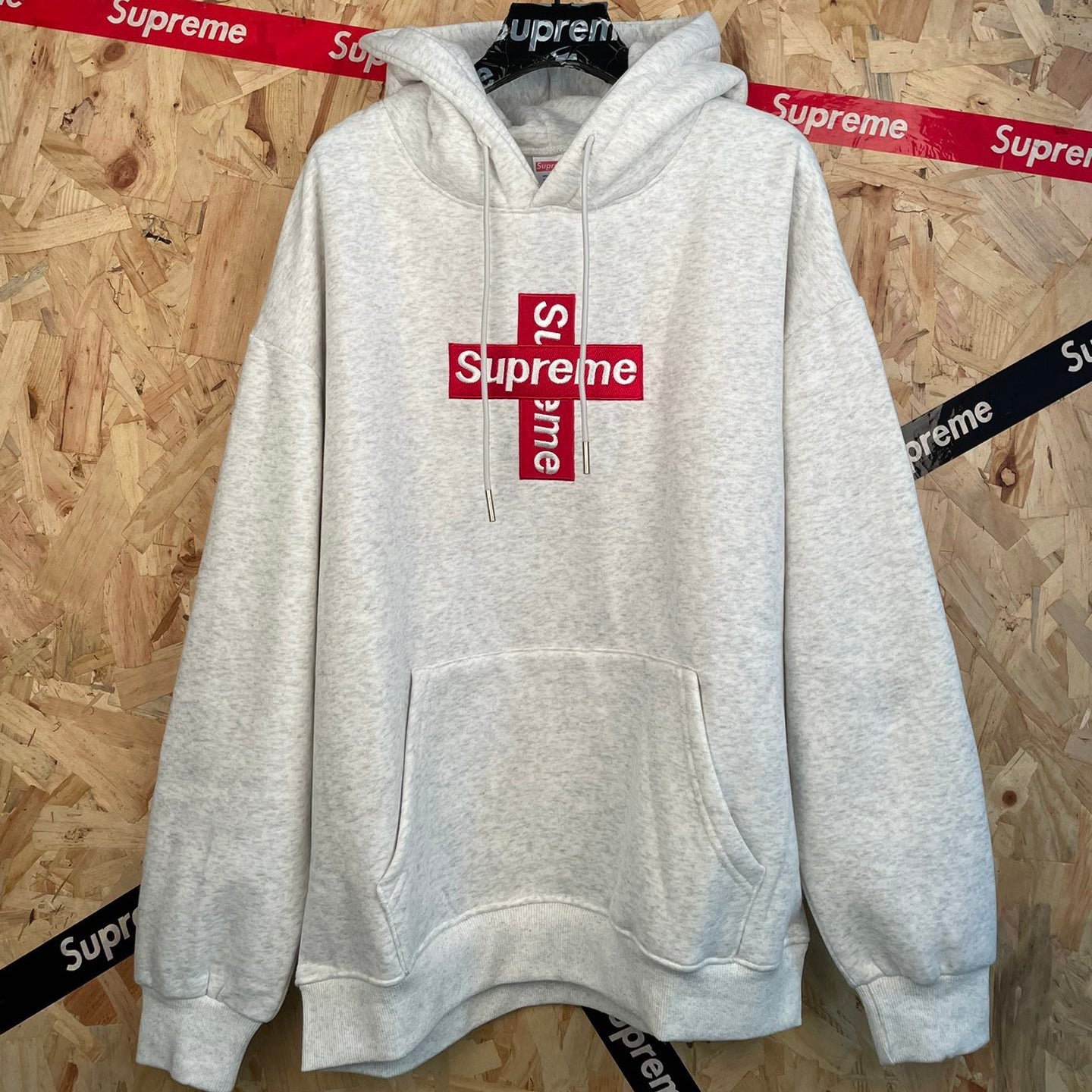 Classic Embroidered Letter Hoodie (Unisex) 1026042323