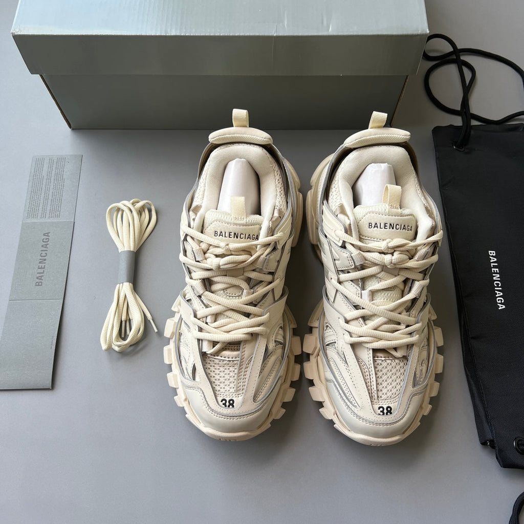 Men's and Women's Sneakers 1026060410