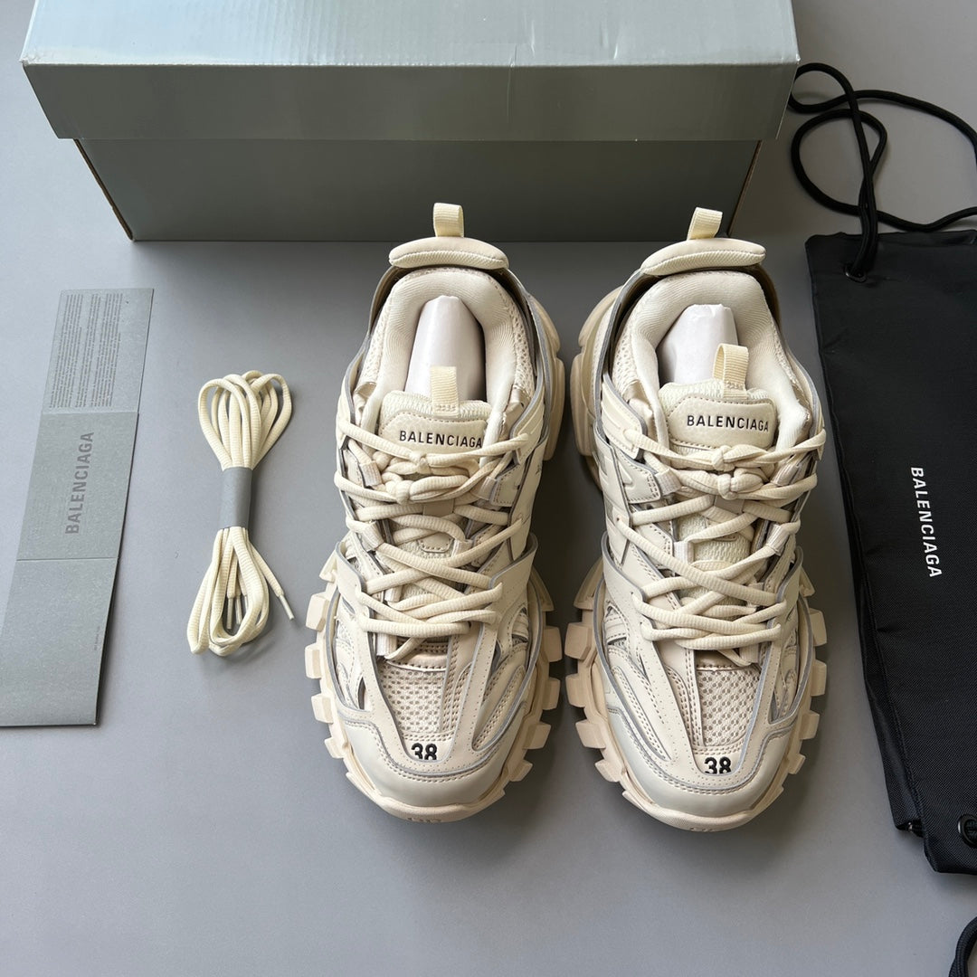 Men's and Women's Sneakers 1026060410