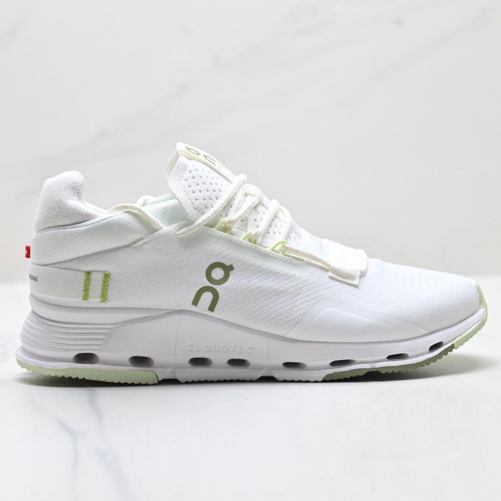 Comfortable and stylish running shoes 1026042314