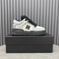 Men's and Women's Leather Sneakers 1026060405