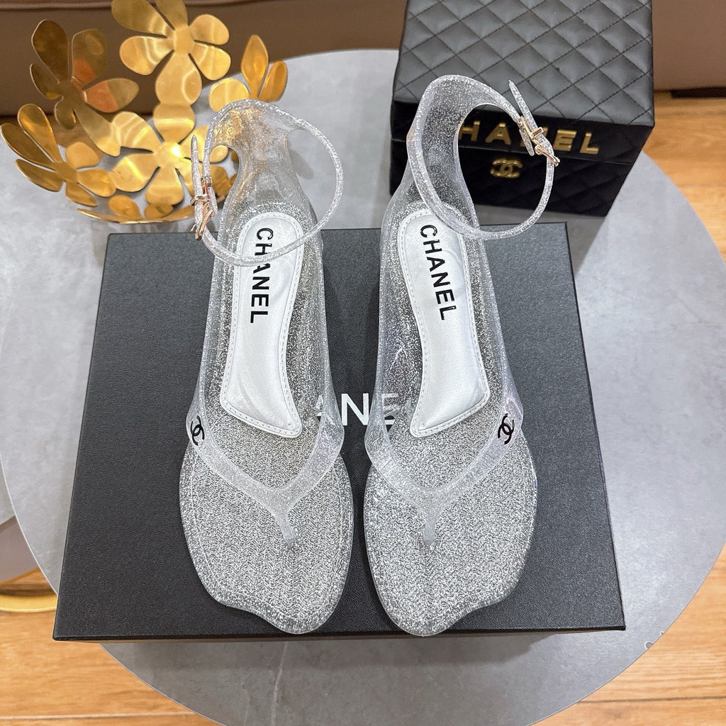 Best-Selling Beach Sandals 1026060401