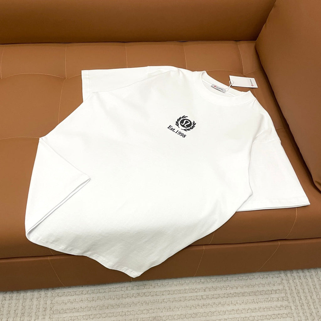 Round-neck T-shirt (Unisex) 1026042113