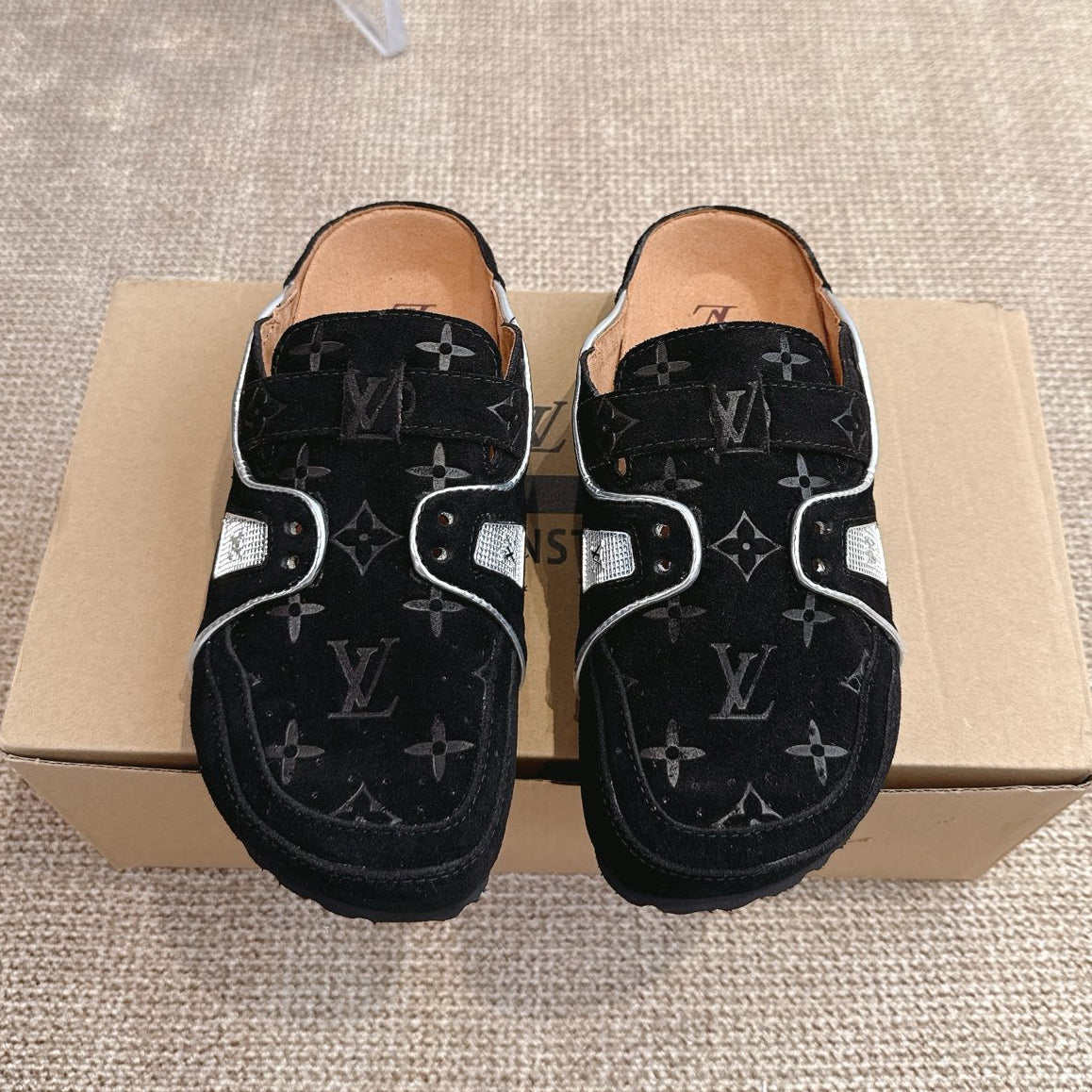 Classic Retro Boken Toe-Covered Sandals 1026062311