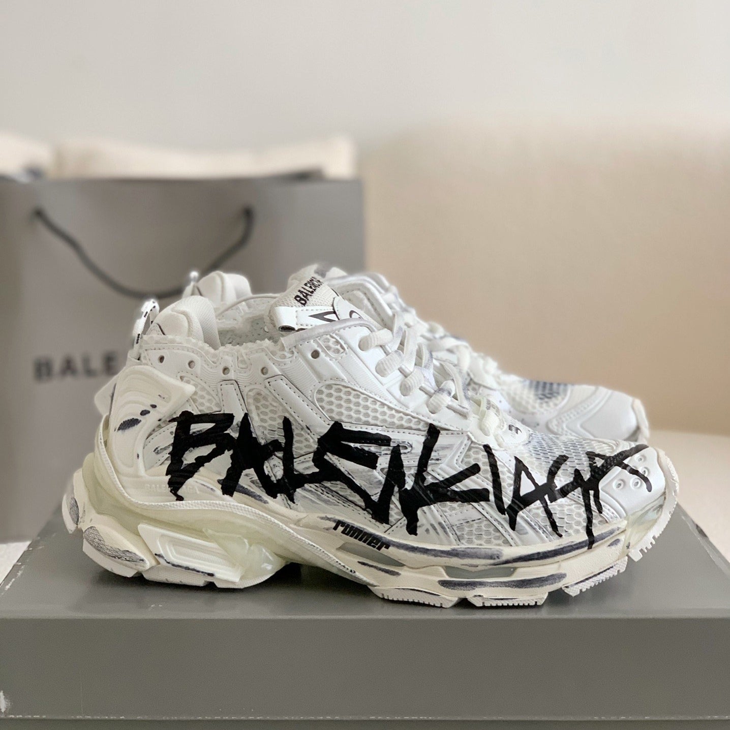 Couples' Runner Sneakers 1026060507