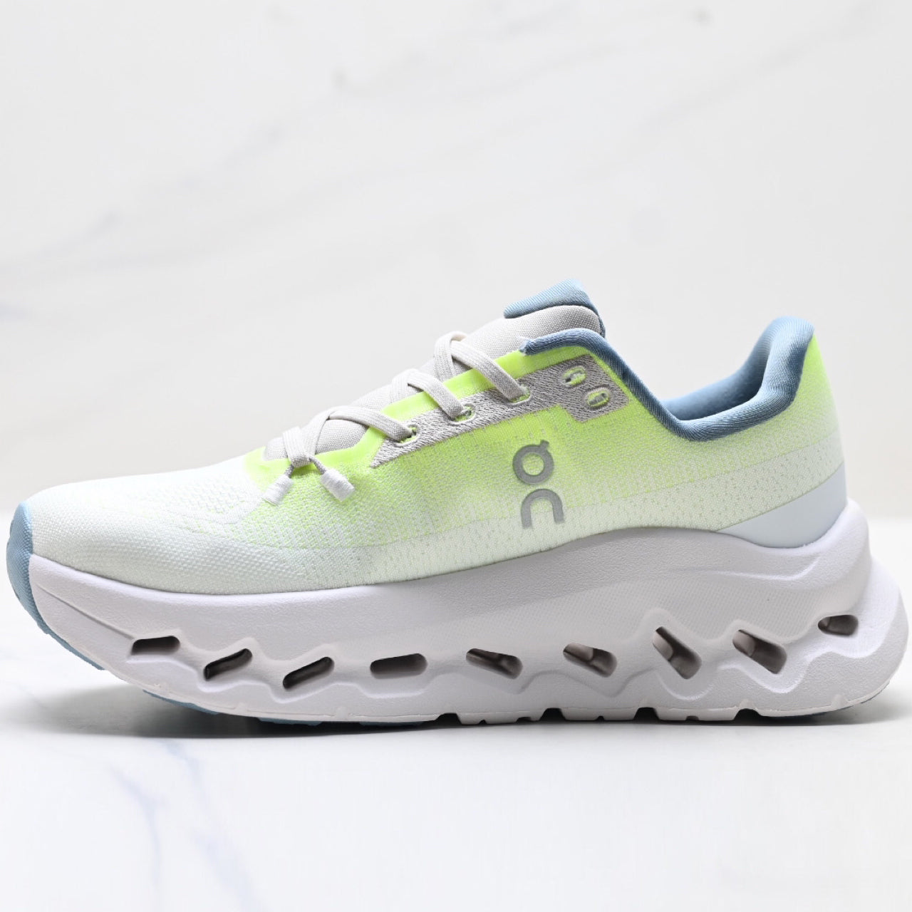 Lightweight Casual Sneakers 1026042306