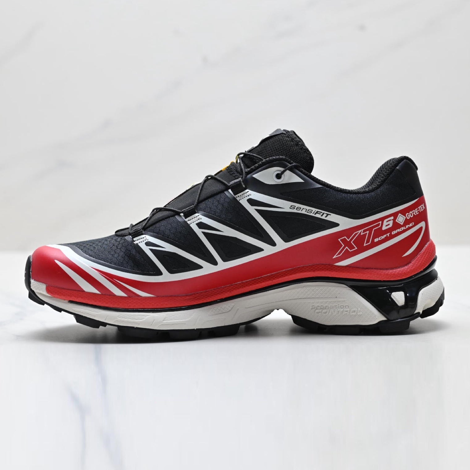 Outdoor trail running shoes 1026042319