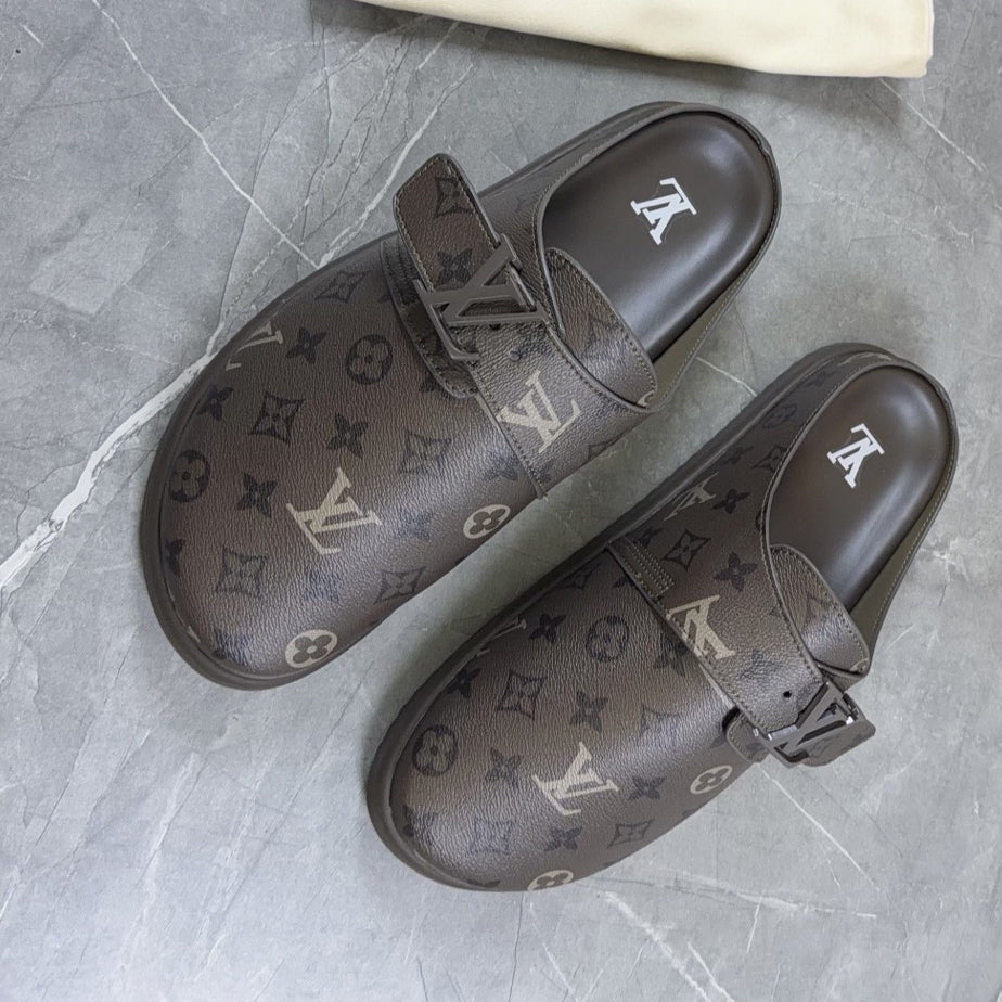 Fashionable Casual Boken Slippers 1026062301