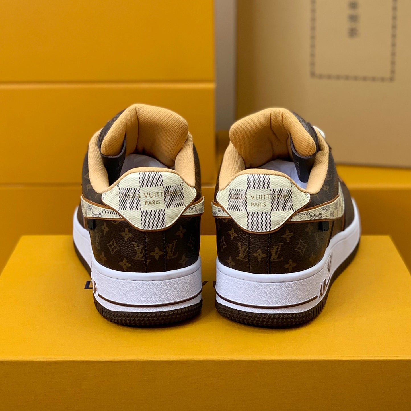 Air Force 1 Low Sneakers Coffee 1026060808