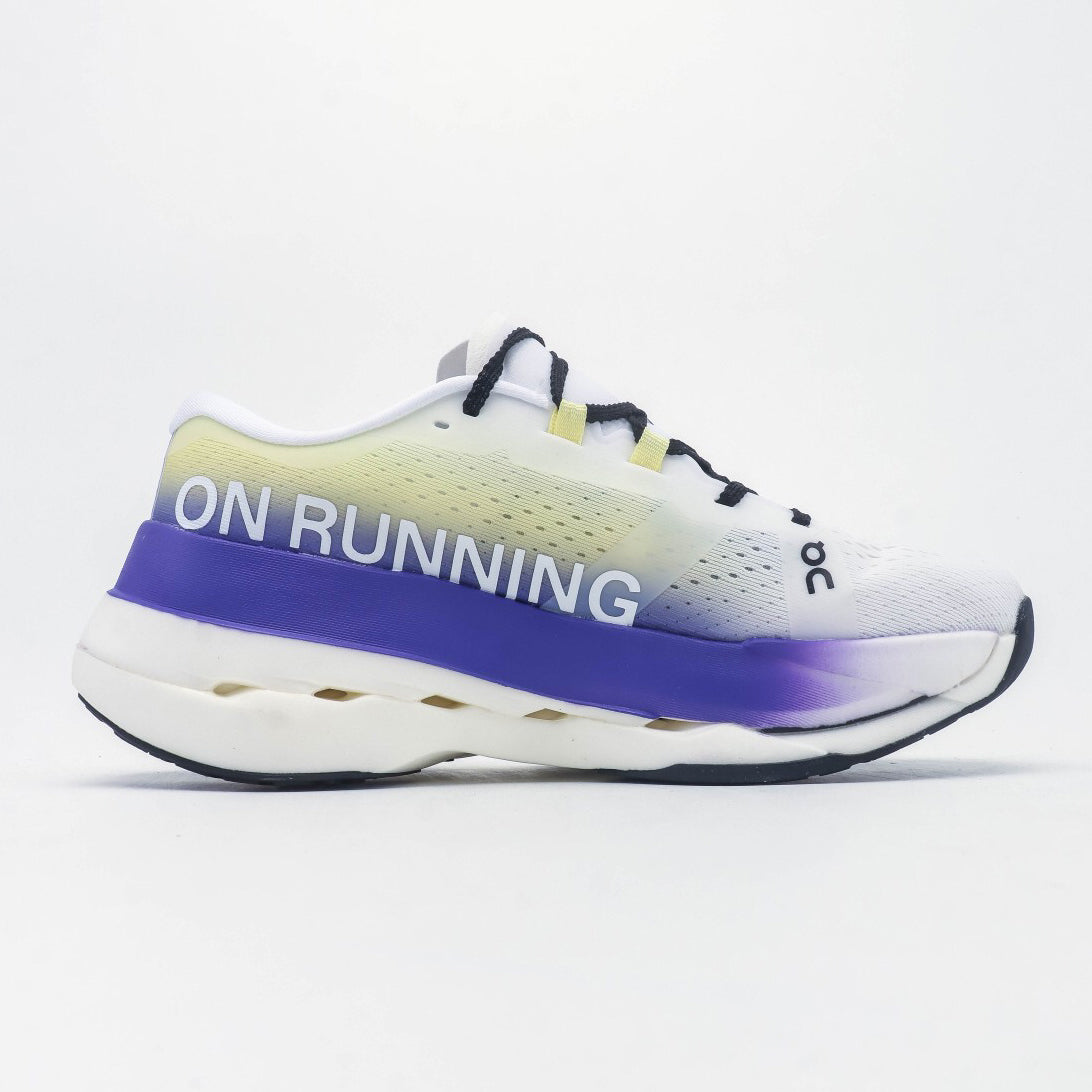 Comfortable and stylish running shoes 1026042311