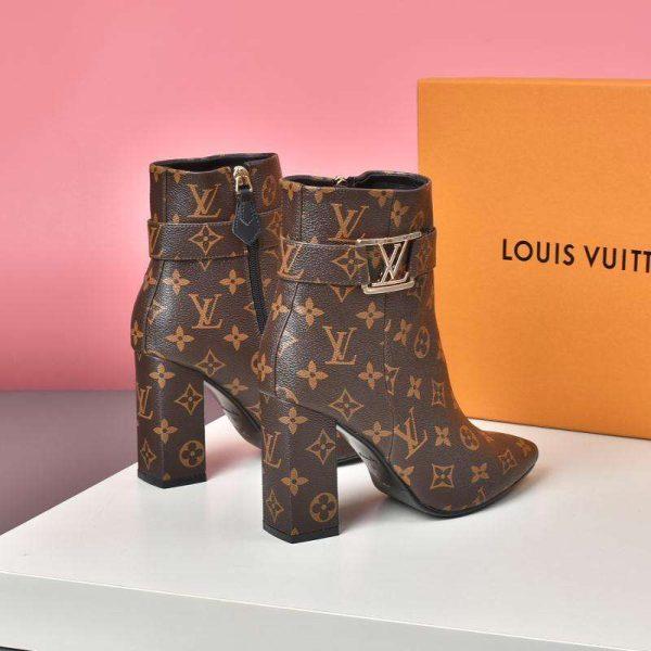 New Fashion Versatile Casual High Heel Boots 1023122216