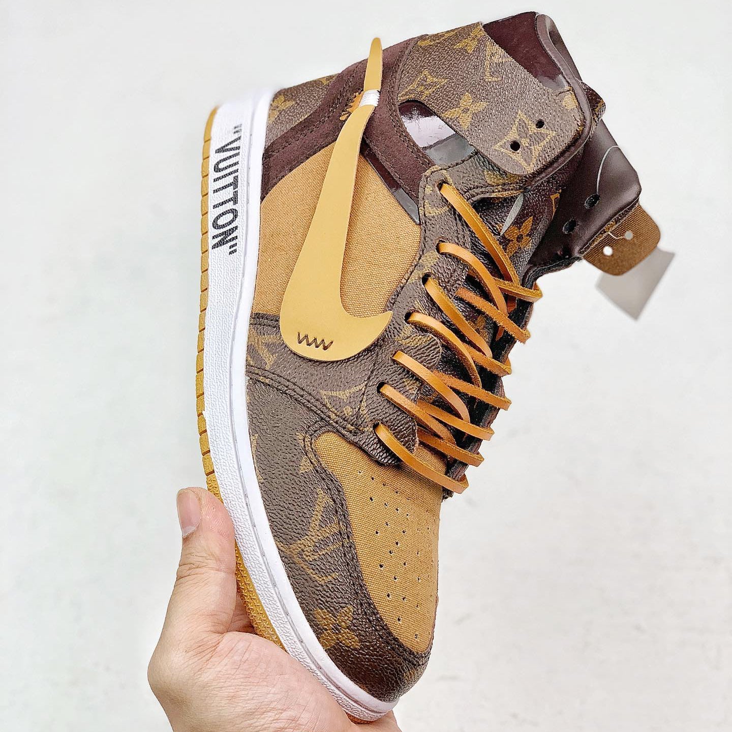 Air Jordan 1 Sneakers Brown 1026060813