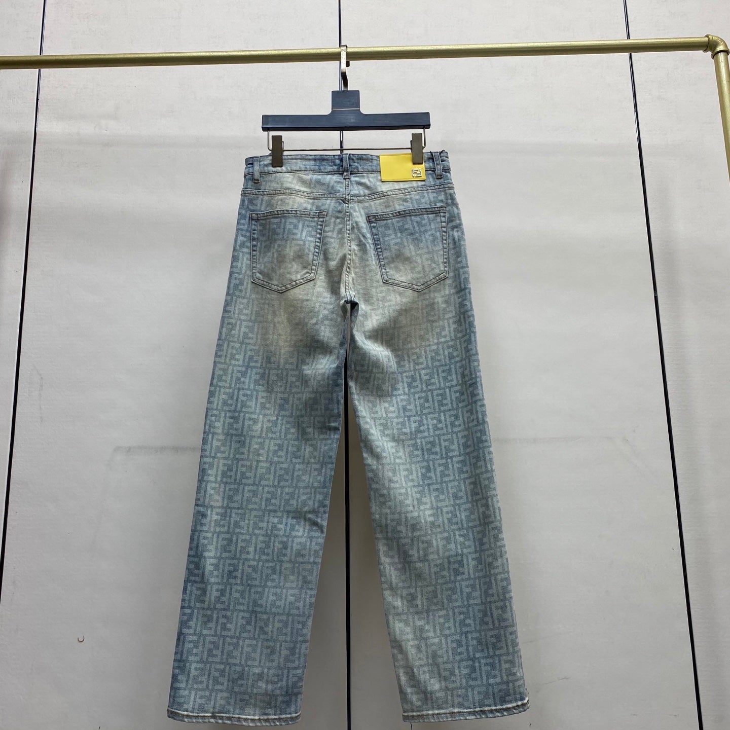 Men's Slim-Fit Straight-Leg Jeans 1026062923