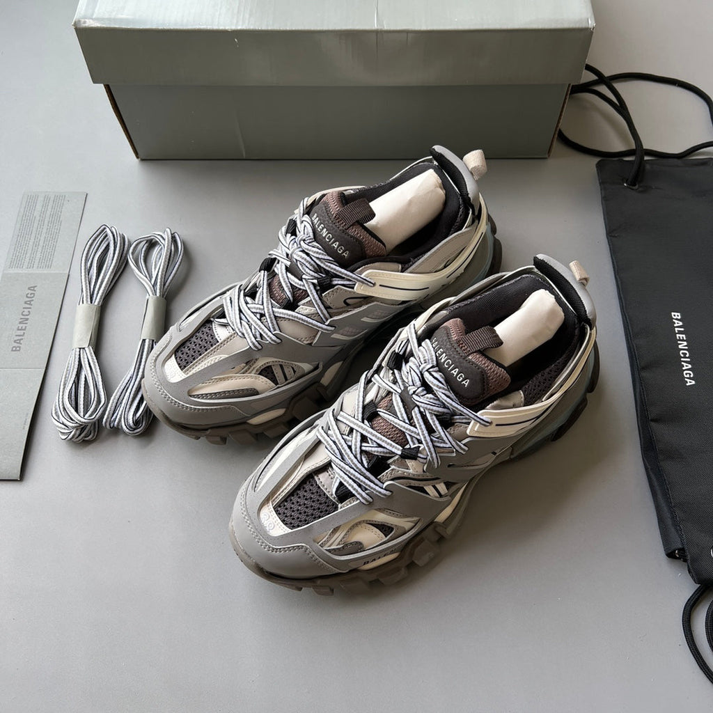 Men's and Women's Sneakers 1026060408