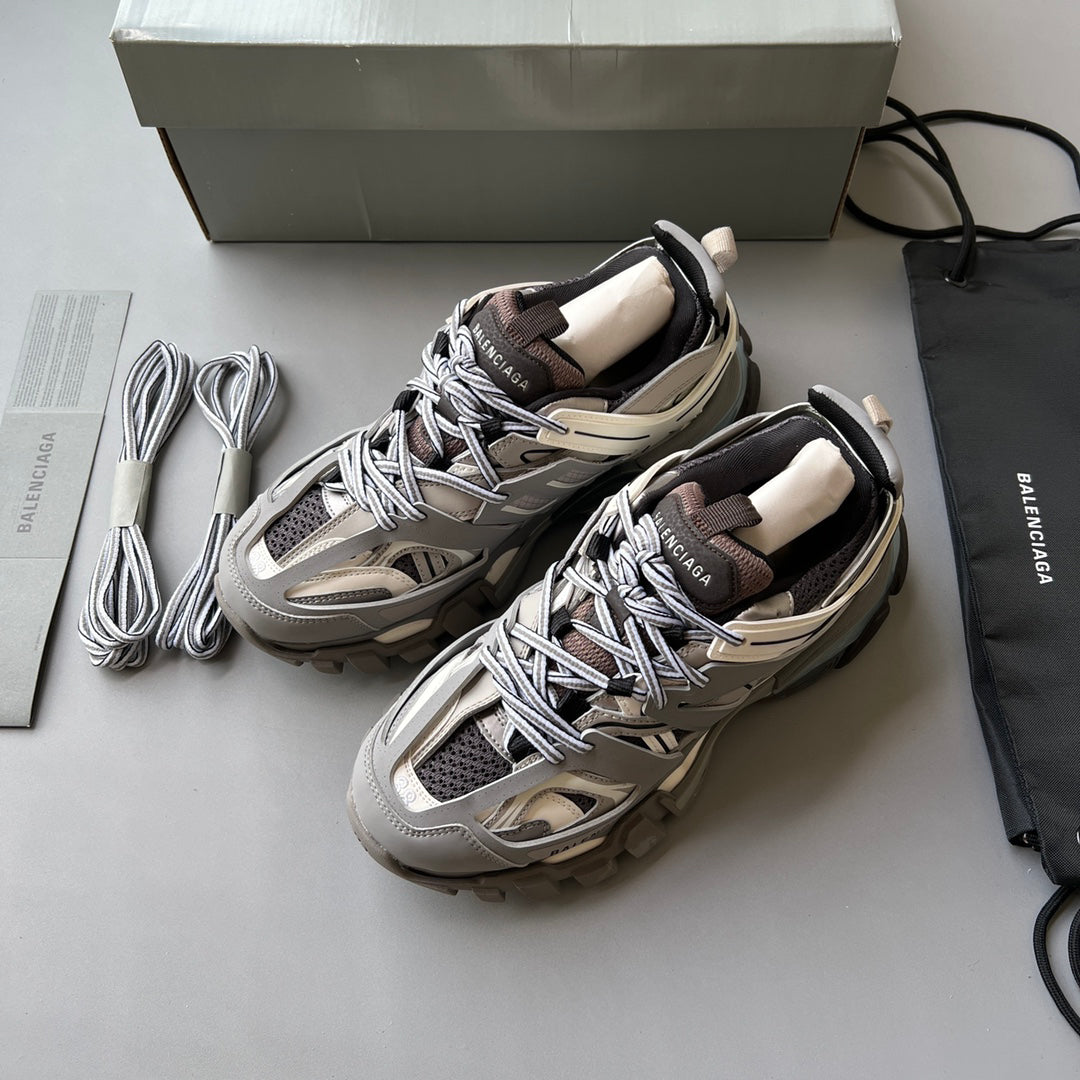 Men's and Women's Sneakers 1026060408
