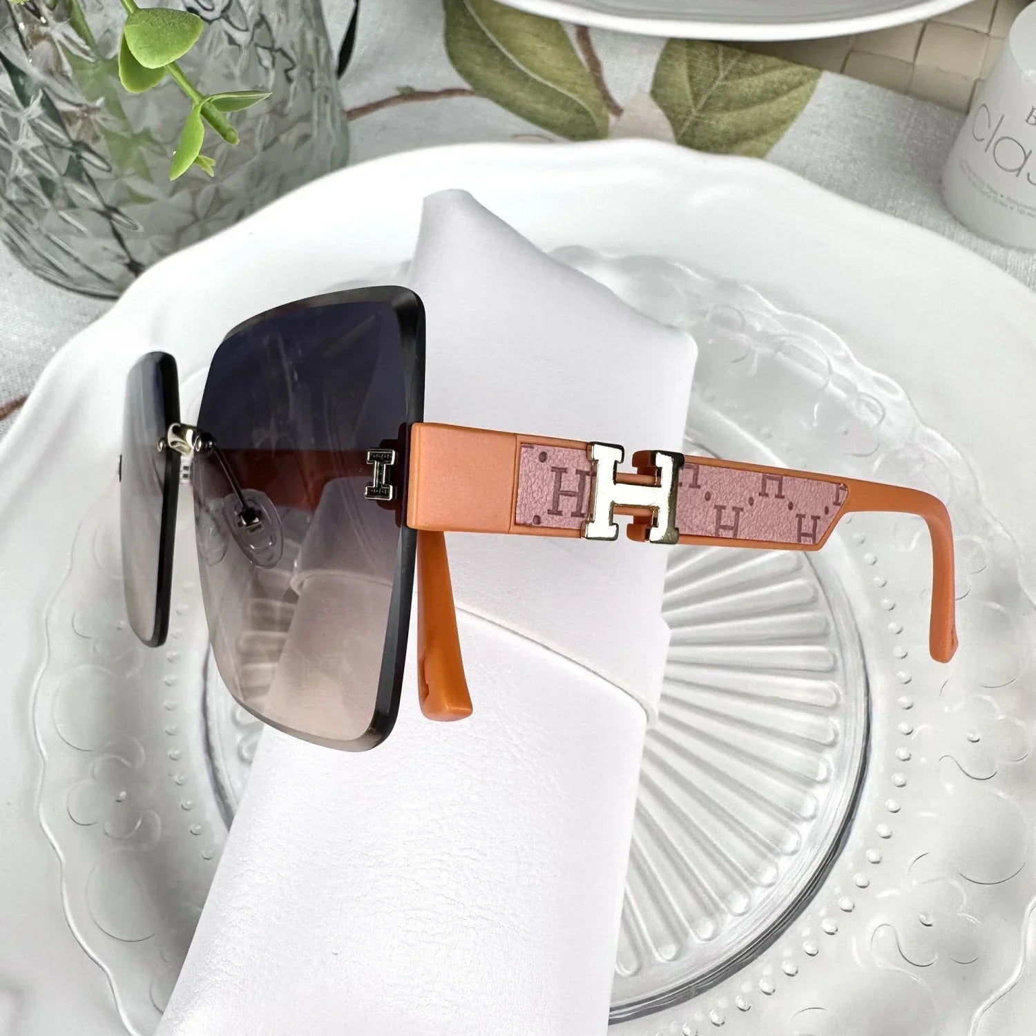 New Sunglasses Women's Frameless Anti-ultraviolet Gradient Two-color Sunglasses 1024062705