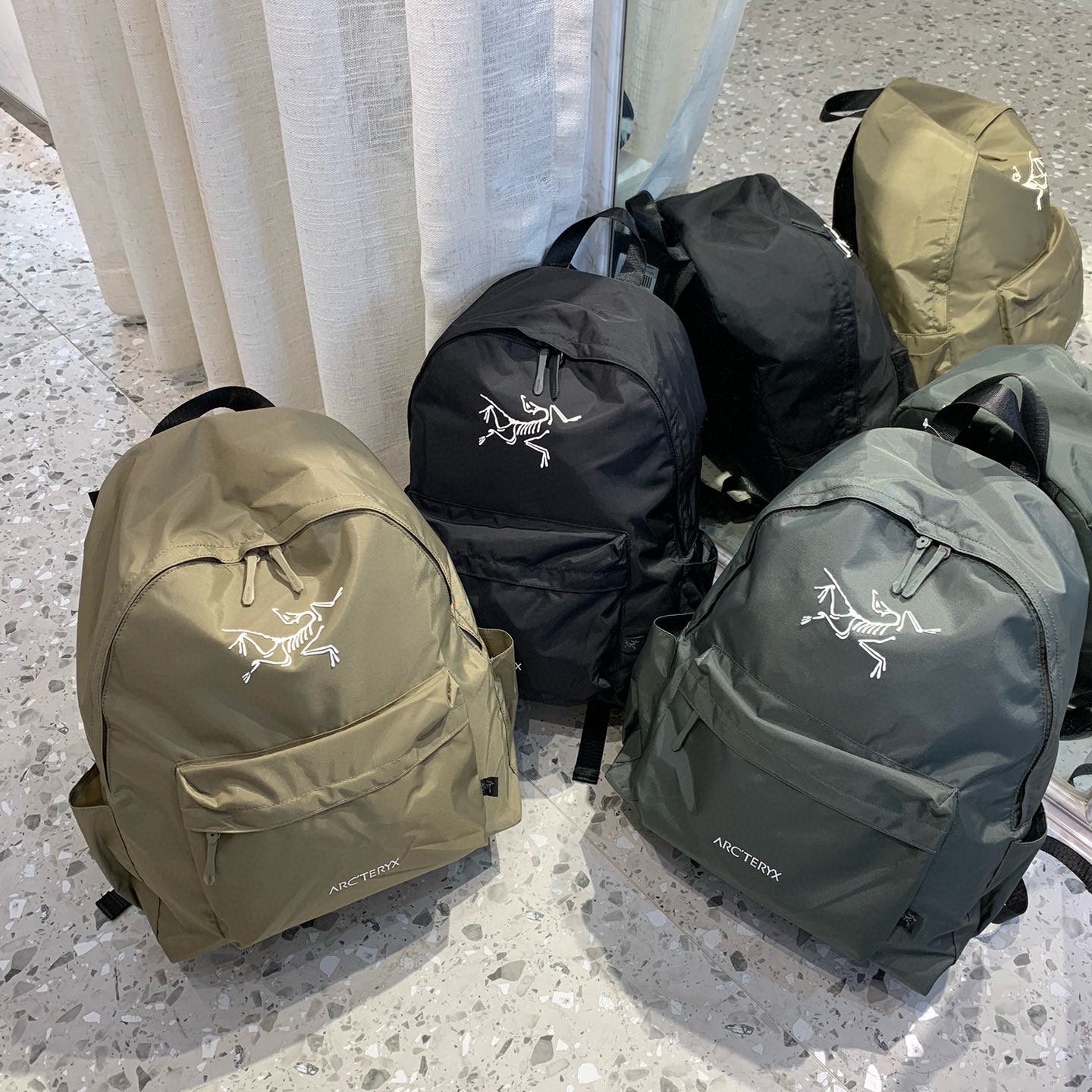 Luxurious and Versatile Backpack 1026042220