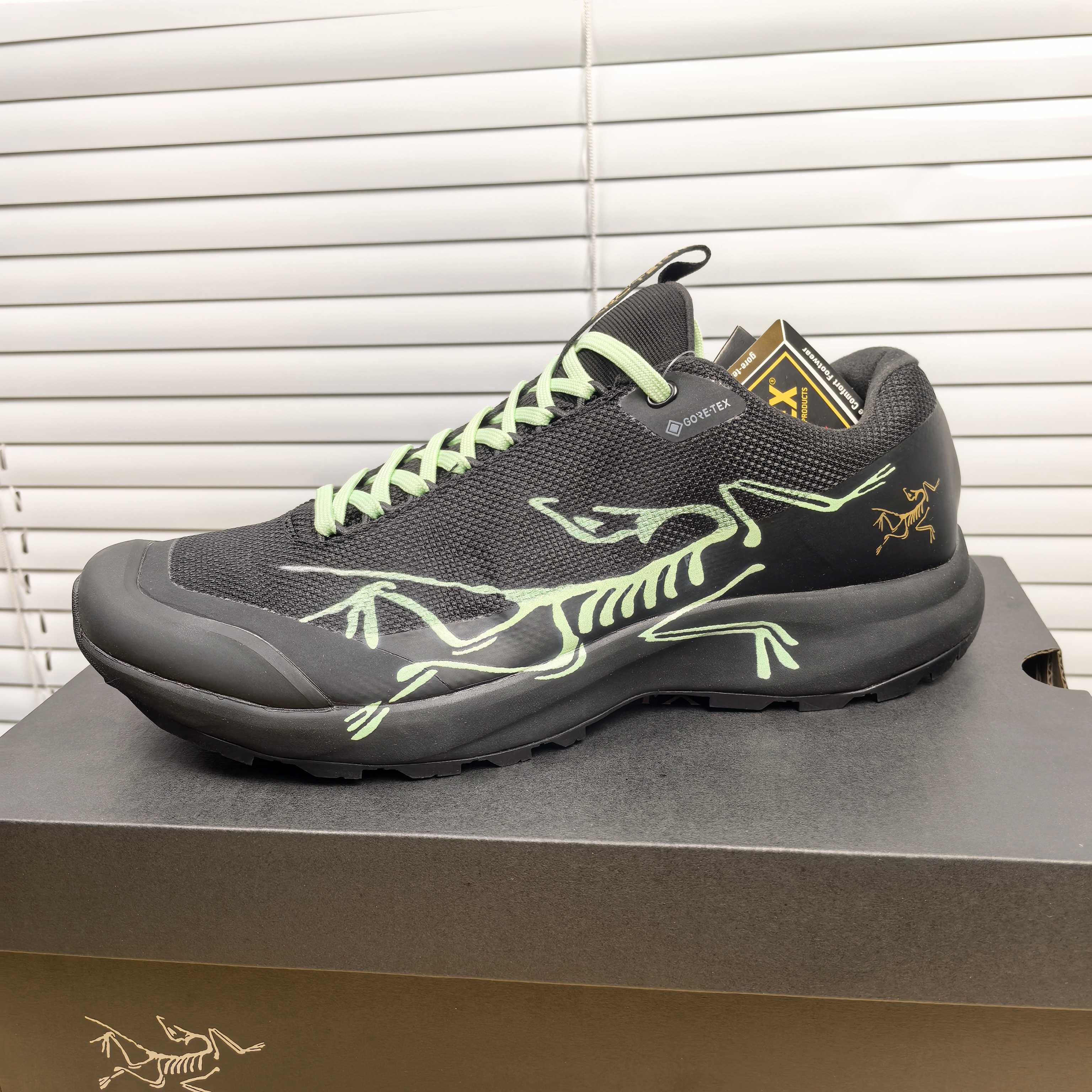 Low-top versatile sneakers 1026042213