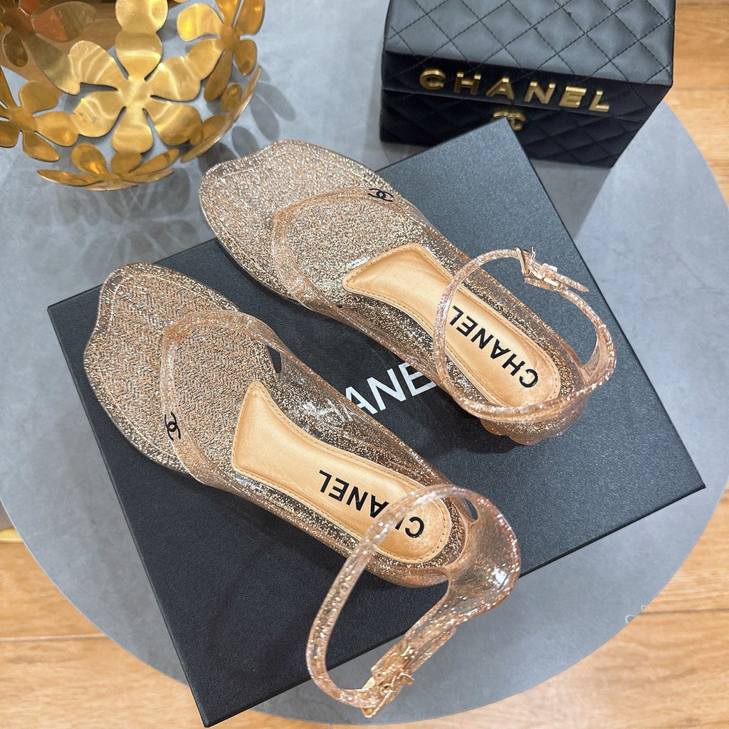 Best-Selling Beach Sandals 1026060401