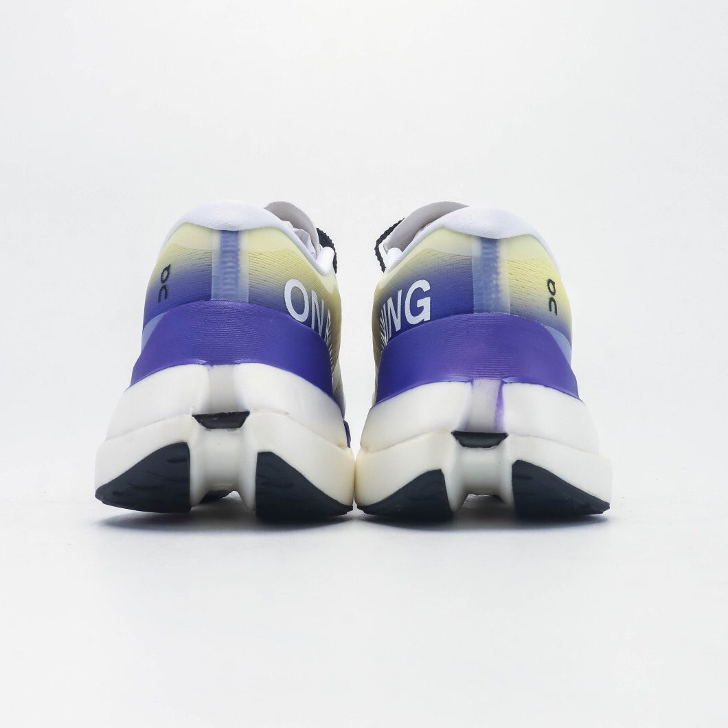 Comfortable and stylish running shoes 1026042311