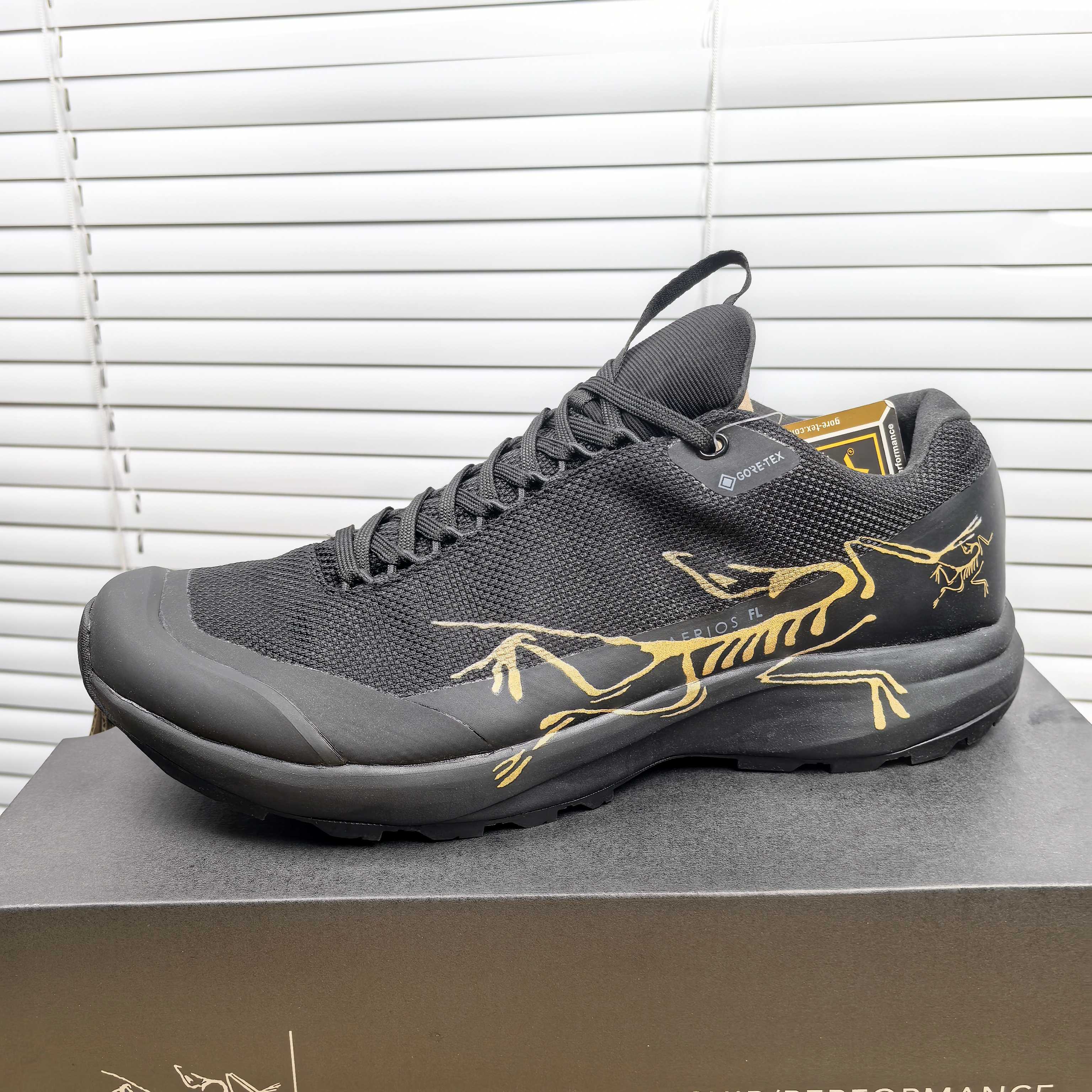 Low-top versatile sneakers 1026042214