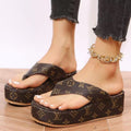 23 LADIES FASHION LUXURYSLIPPER AND FLIP-FLOP