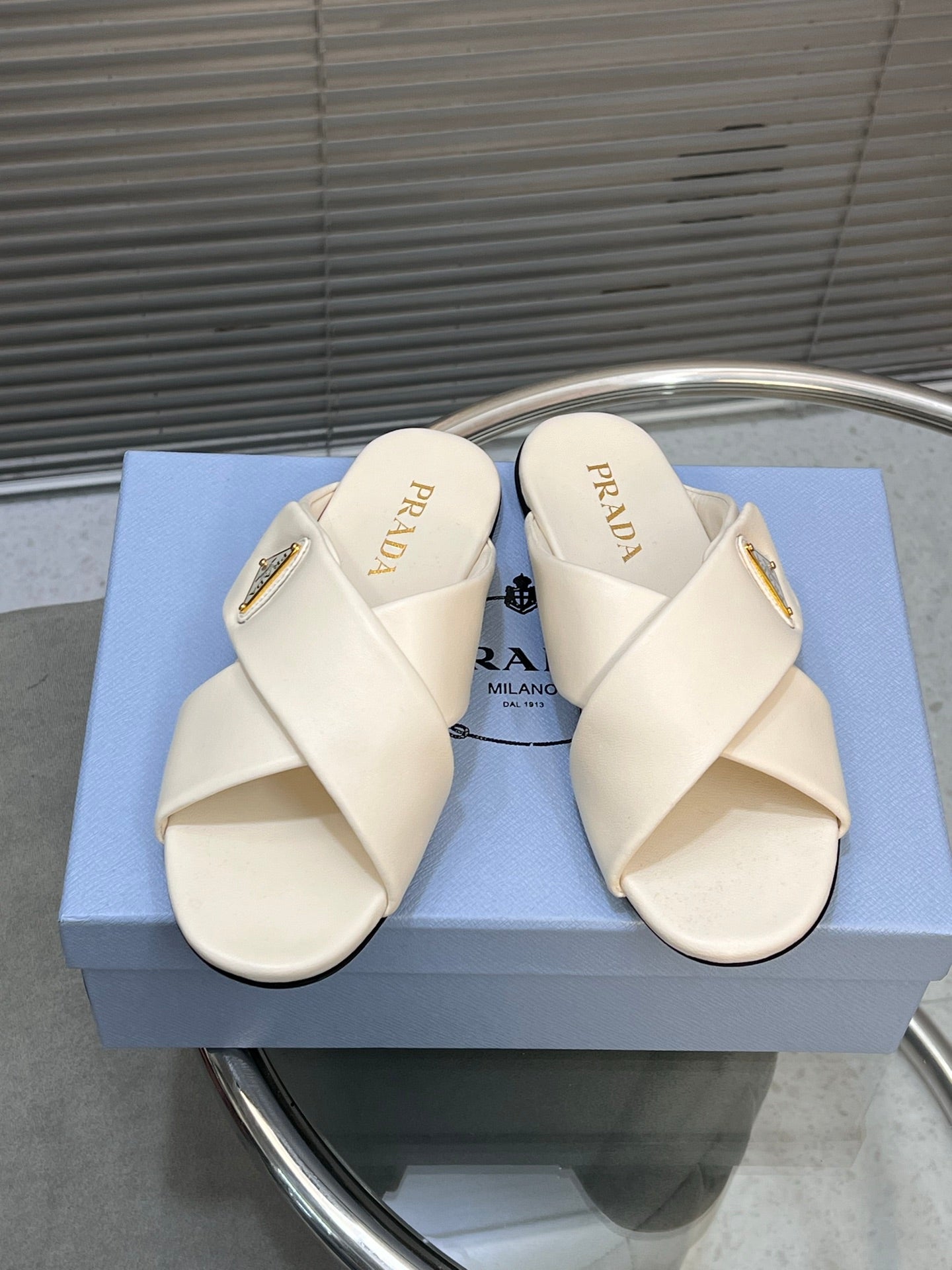 PRD Spring and Summer new crossover slippers 0725061618