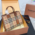 BBR feminine and elegant handbag 0724061203
