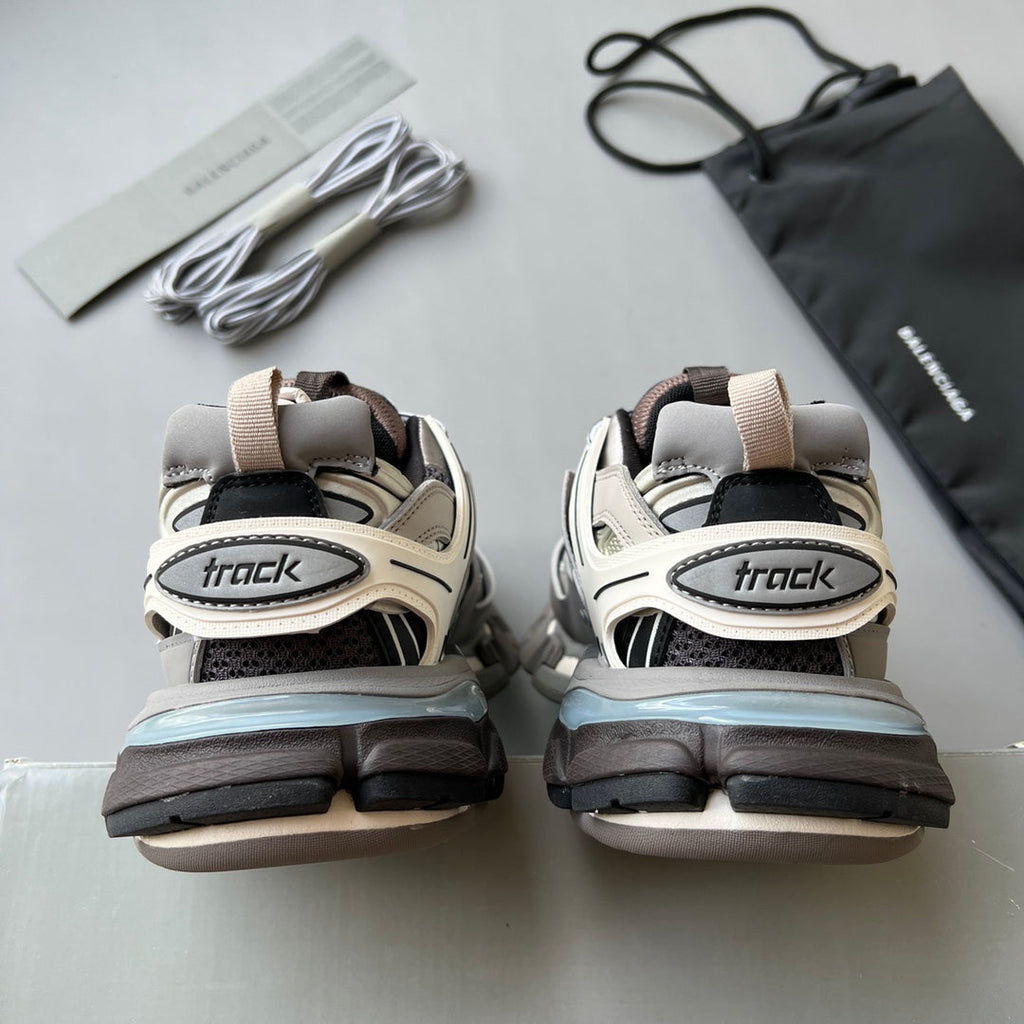 Men's and Women's Sneakers 1026060408