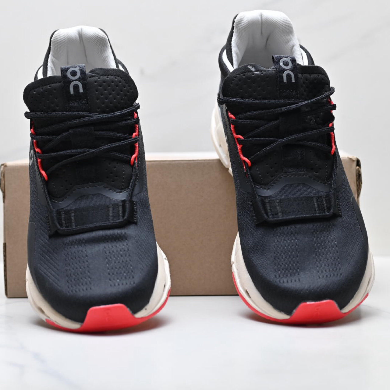 Comfortable and stylish running shoes 1026042312