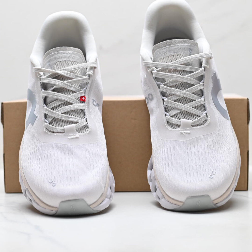 Comfortable and stylish running shoes 1026042315