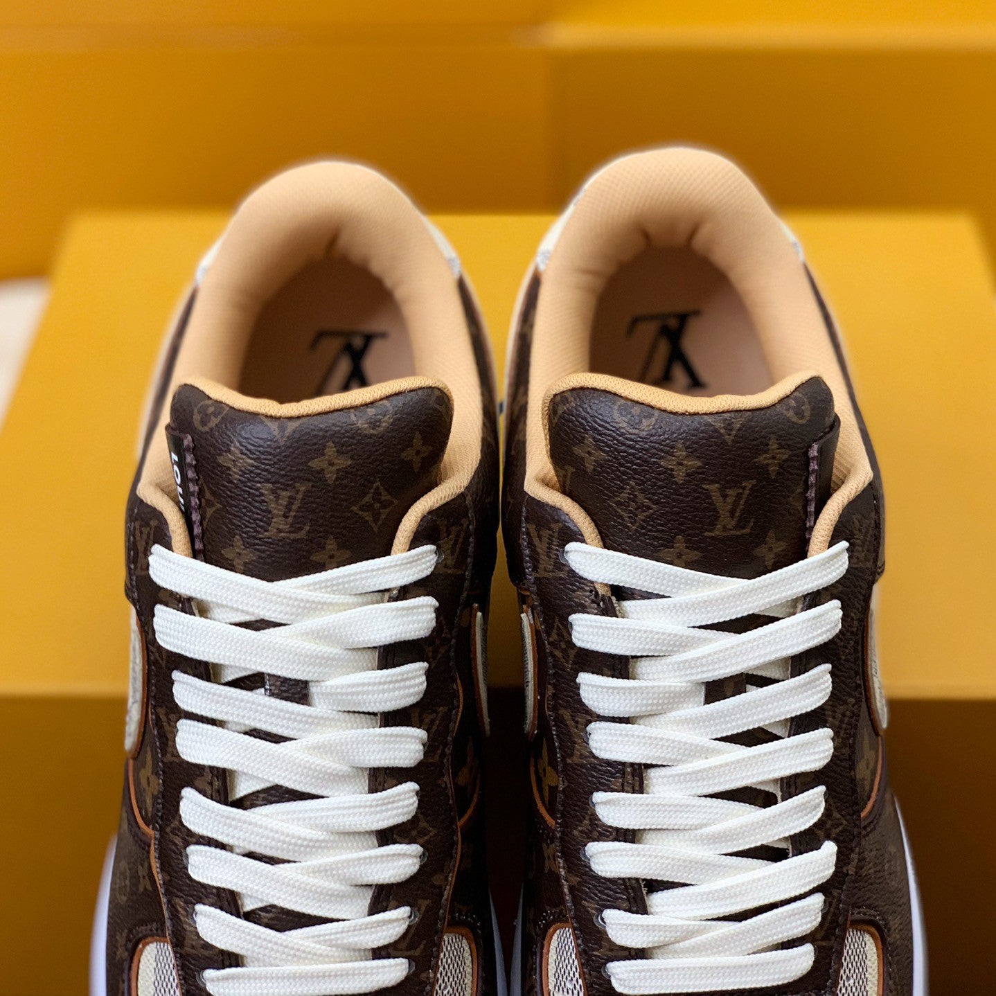 Air Force 1 Low Sneakers Coffee 1026060808