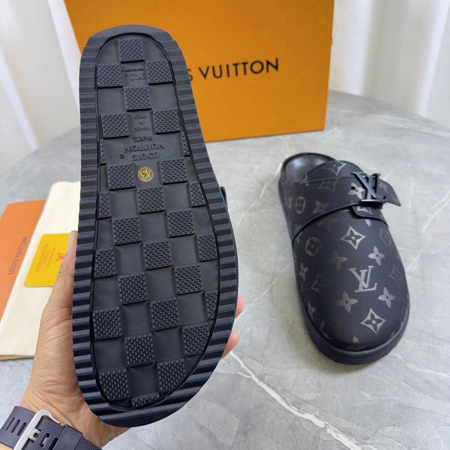 Fashion Casual Boken Slippers 1026062303