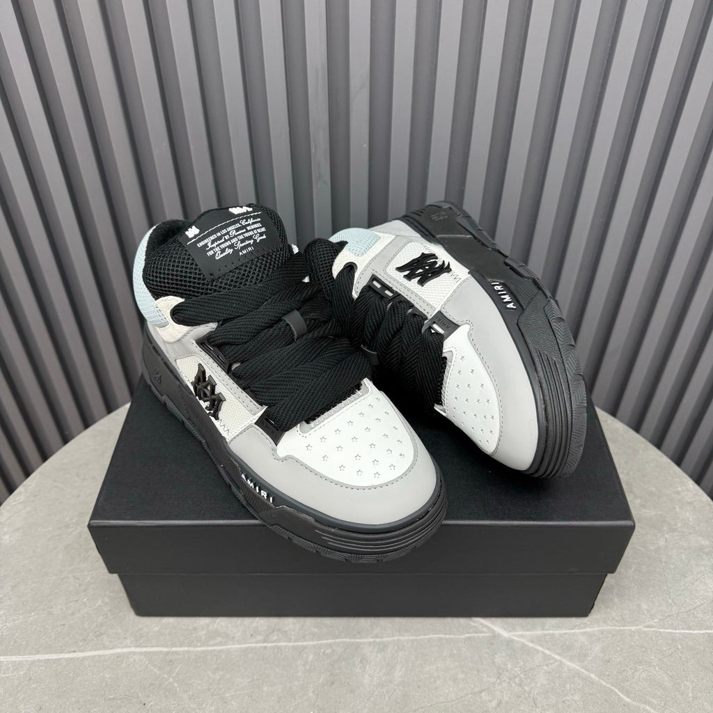 Men's and Women's Leather Sneakers 1026060405