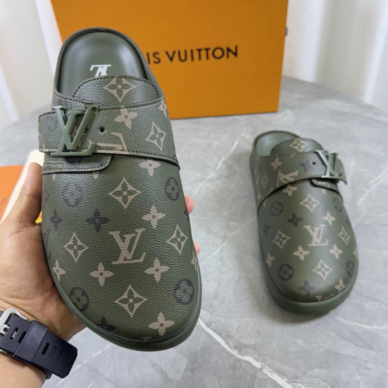 Fashion Casual Boken Slippers 1026062302
