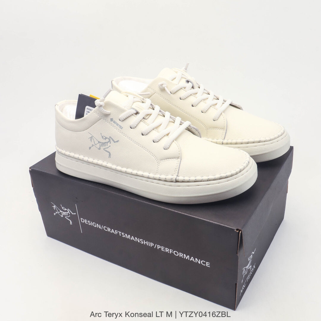 Casual Hiking and Trekking Shoes 1026042210