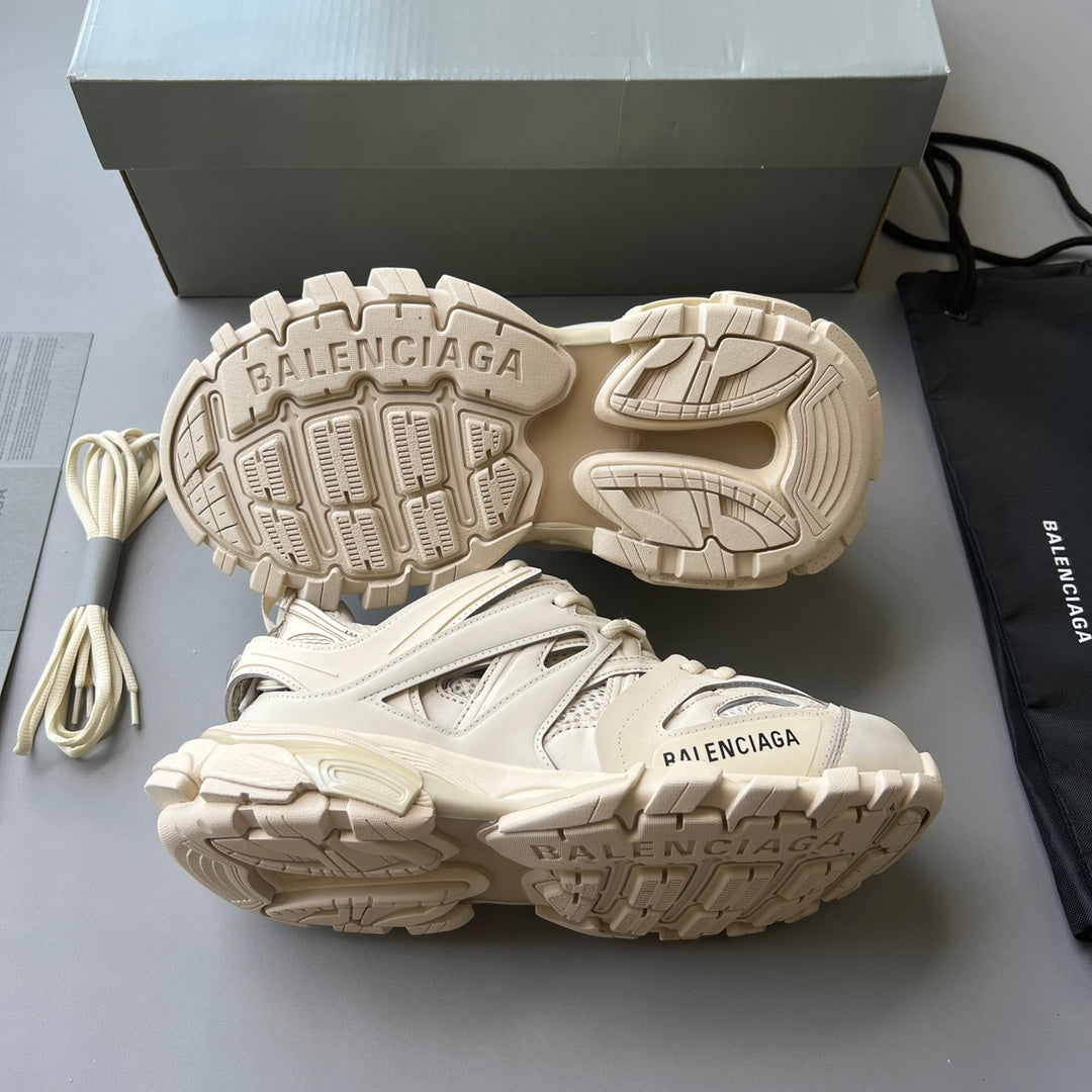 Men's and Women's Sneakers 1026060410
