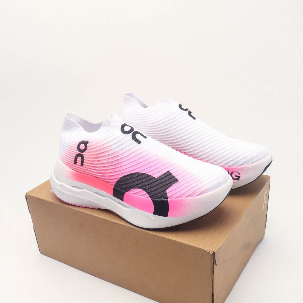 New Ultra-Lightweight and Breathable Running Shoes 1026042308