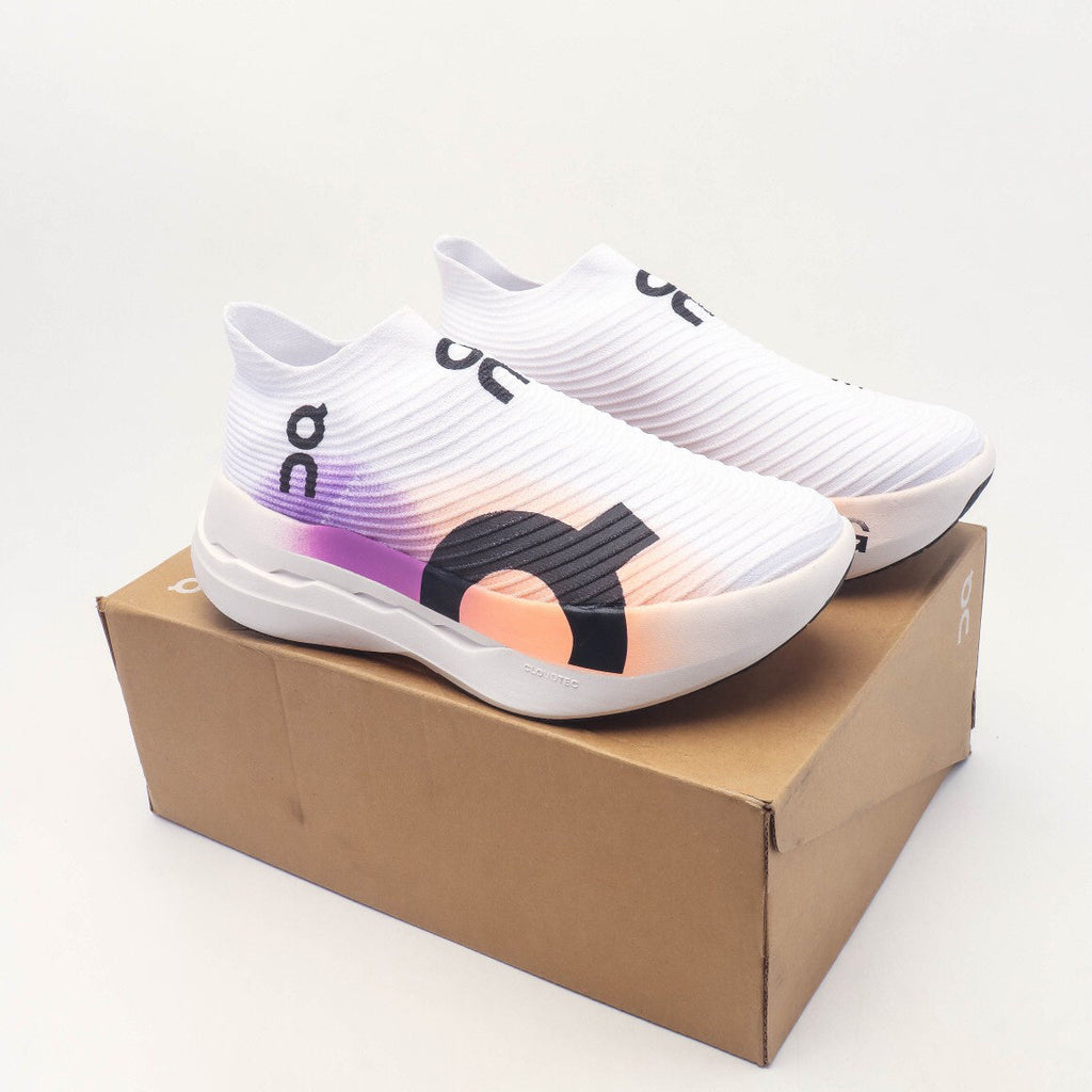 New Ultra-Lightweight and Breathable Running Shoes 1026042309