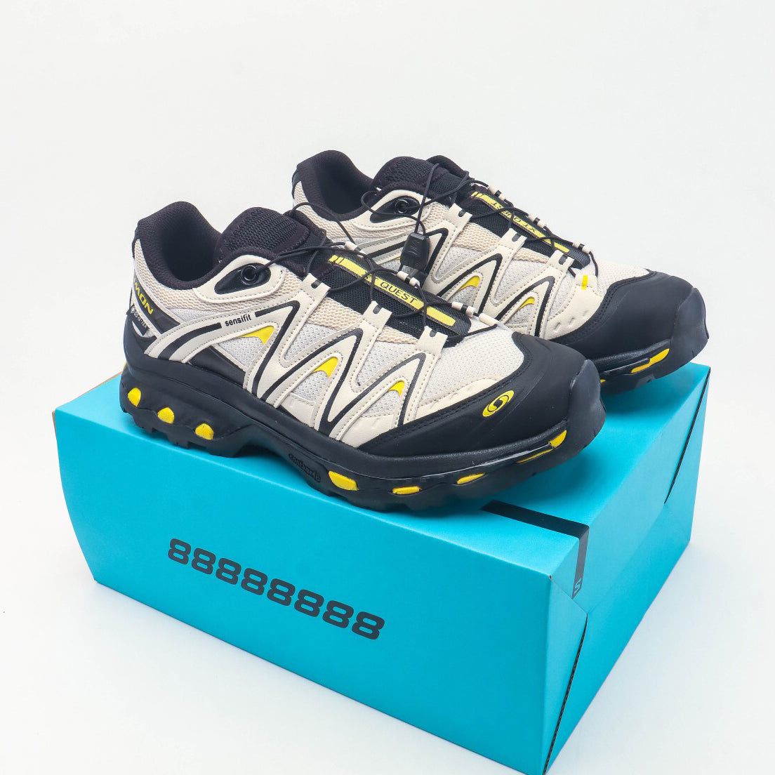 Cool and Stylish Unisex Hiking Sneakers 1026041604