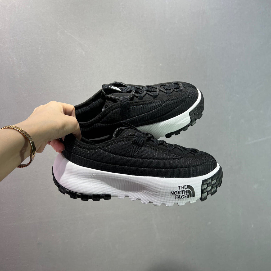 Versatile low-top casual shoes 1026042407