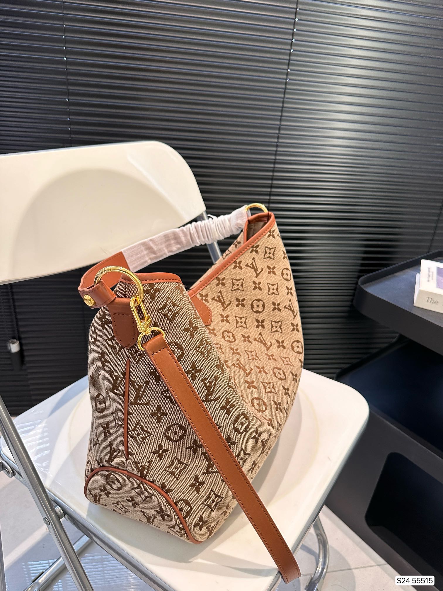 V Fashion All-match Printed Tote Bag 0724061206