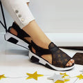 Luxury classic vintage versatile sandals 1024061820