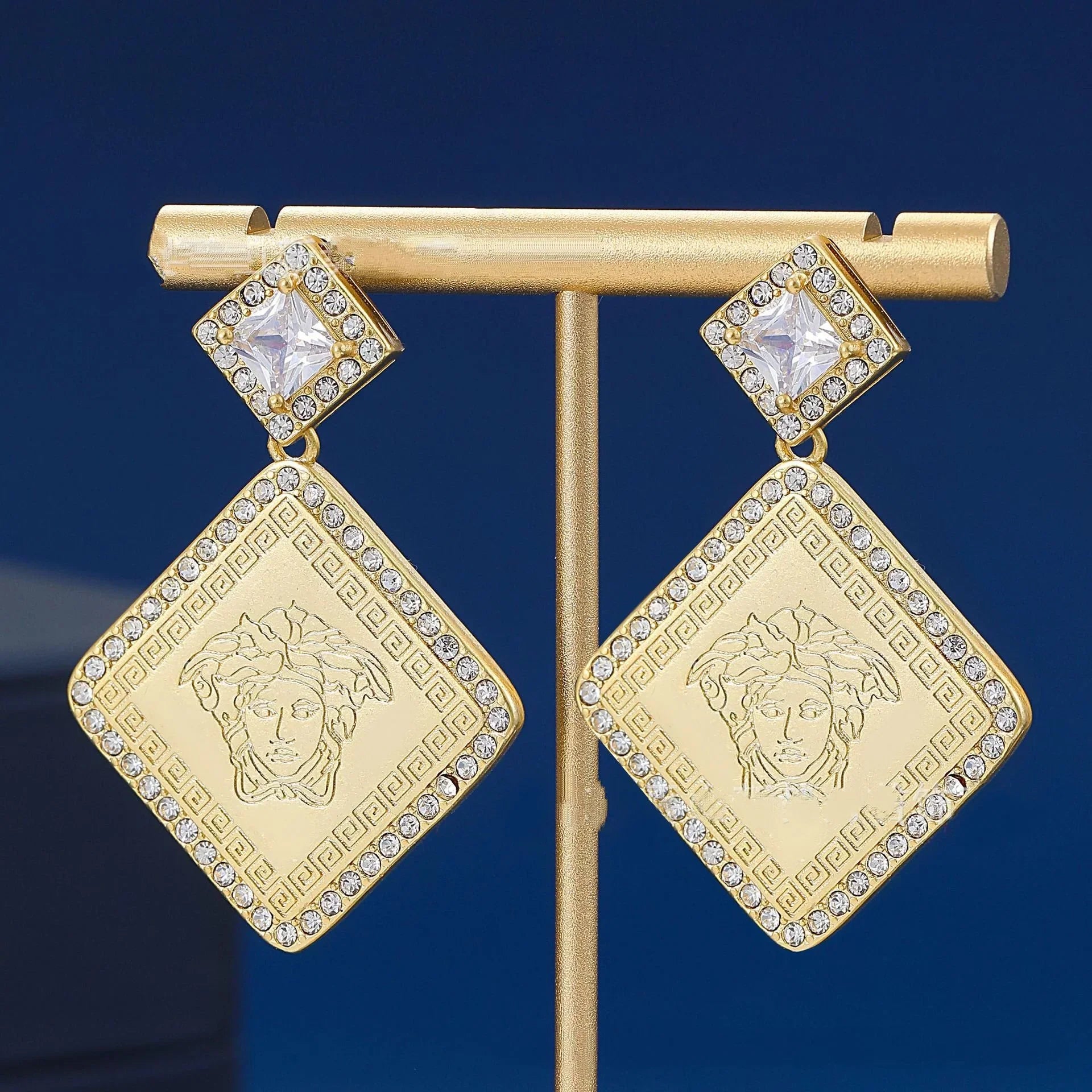 New Fashion Retro Earrings 1024010308