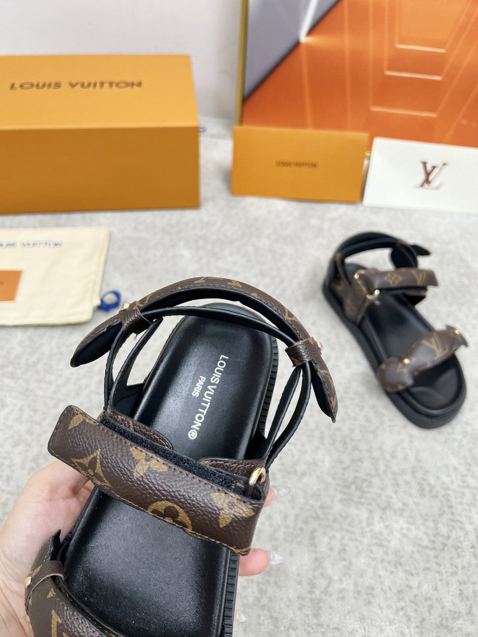 Lvv25ss new printed sandals 0725072105