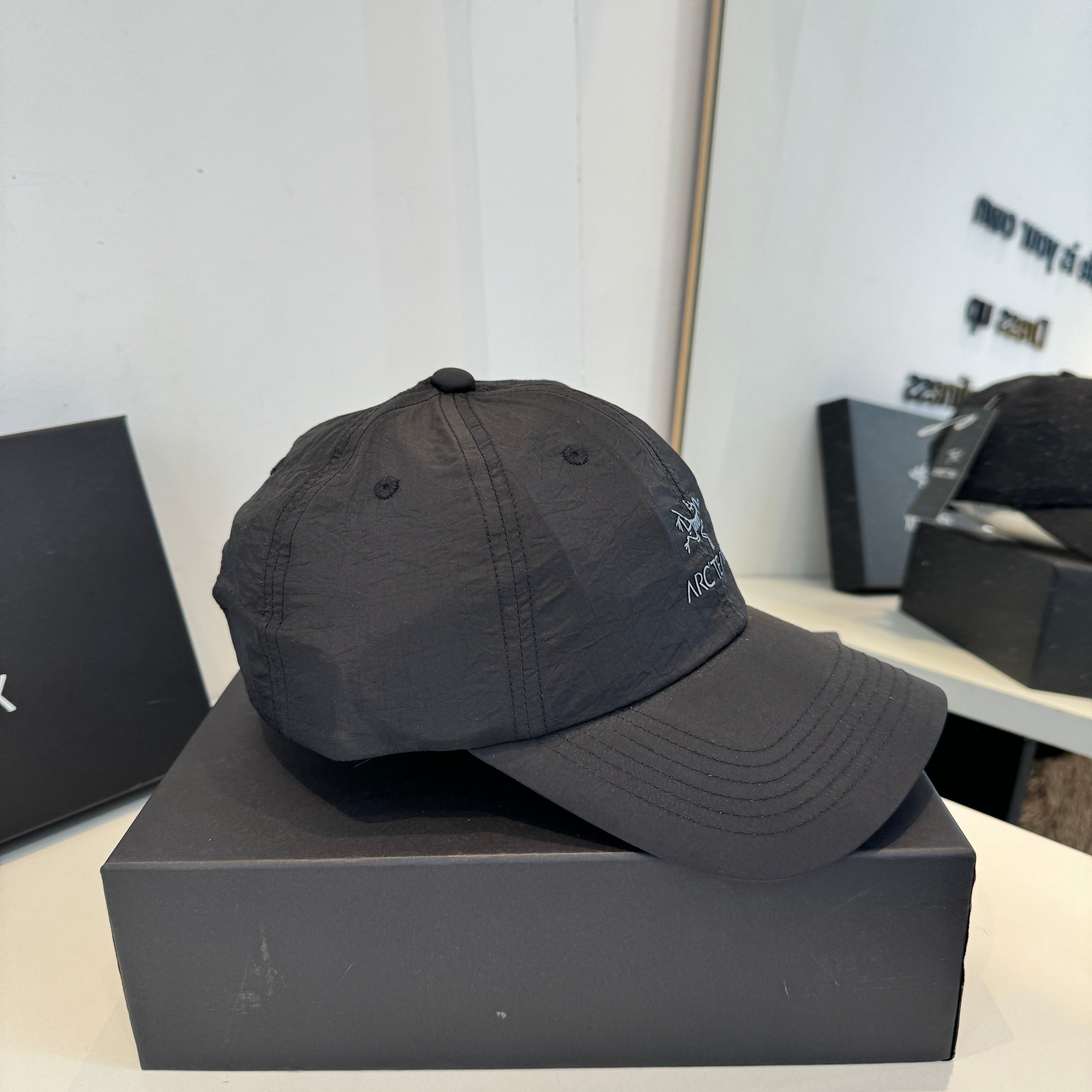 New Embroidered Quick-Drying Baseball Cap 0726042212