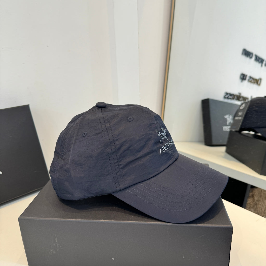 New Embroidered Quick-Drying Baseball Cap 0726042212