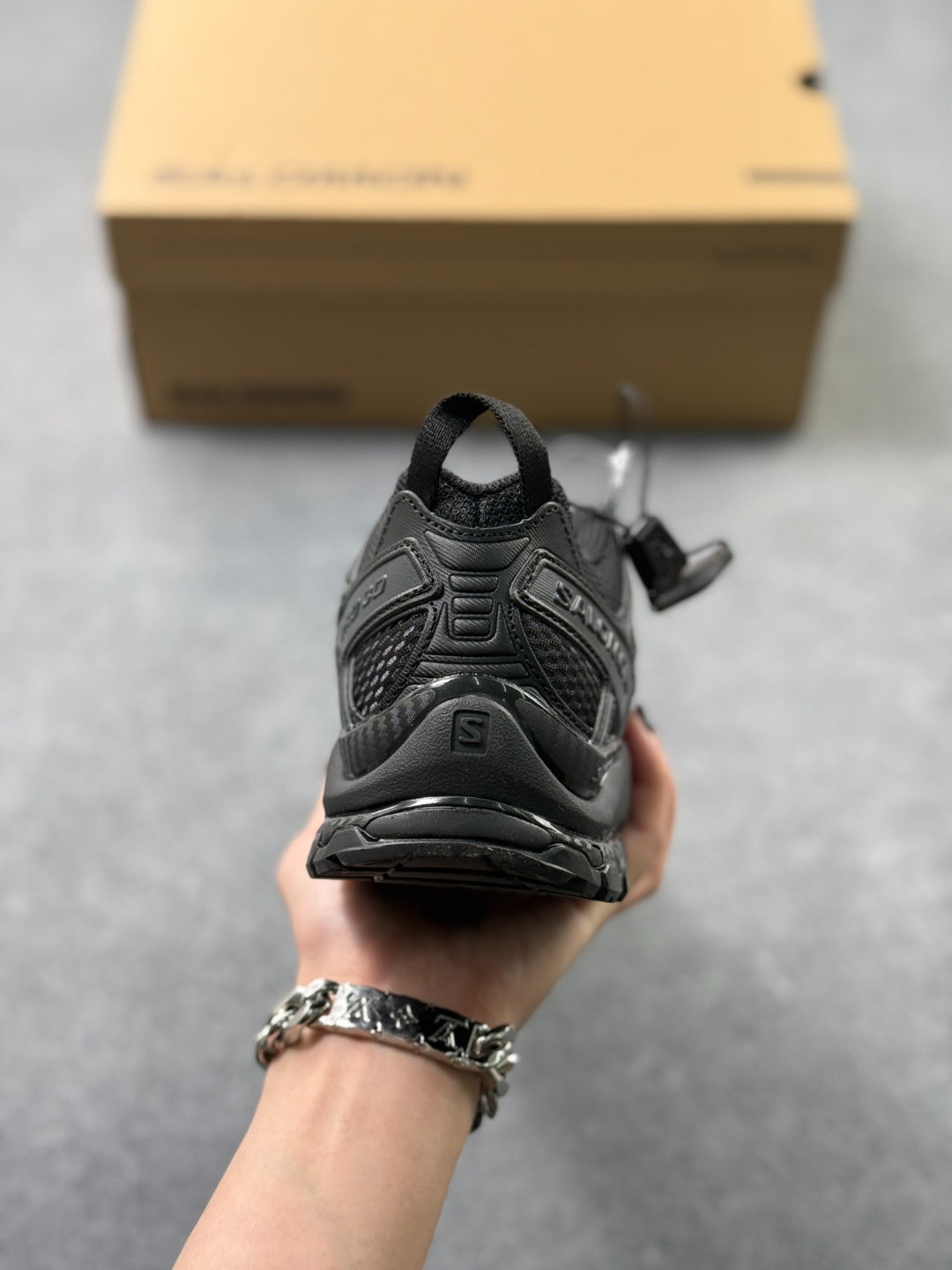Outdoor trail running shoes 0726042201